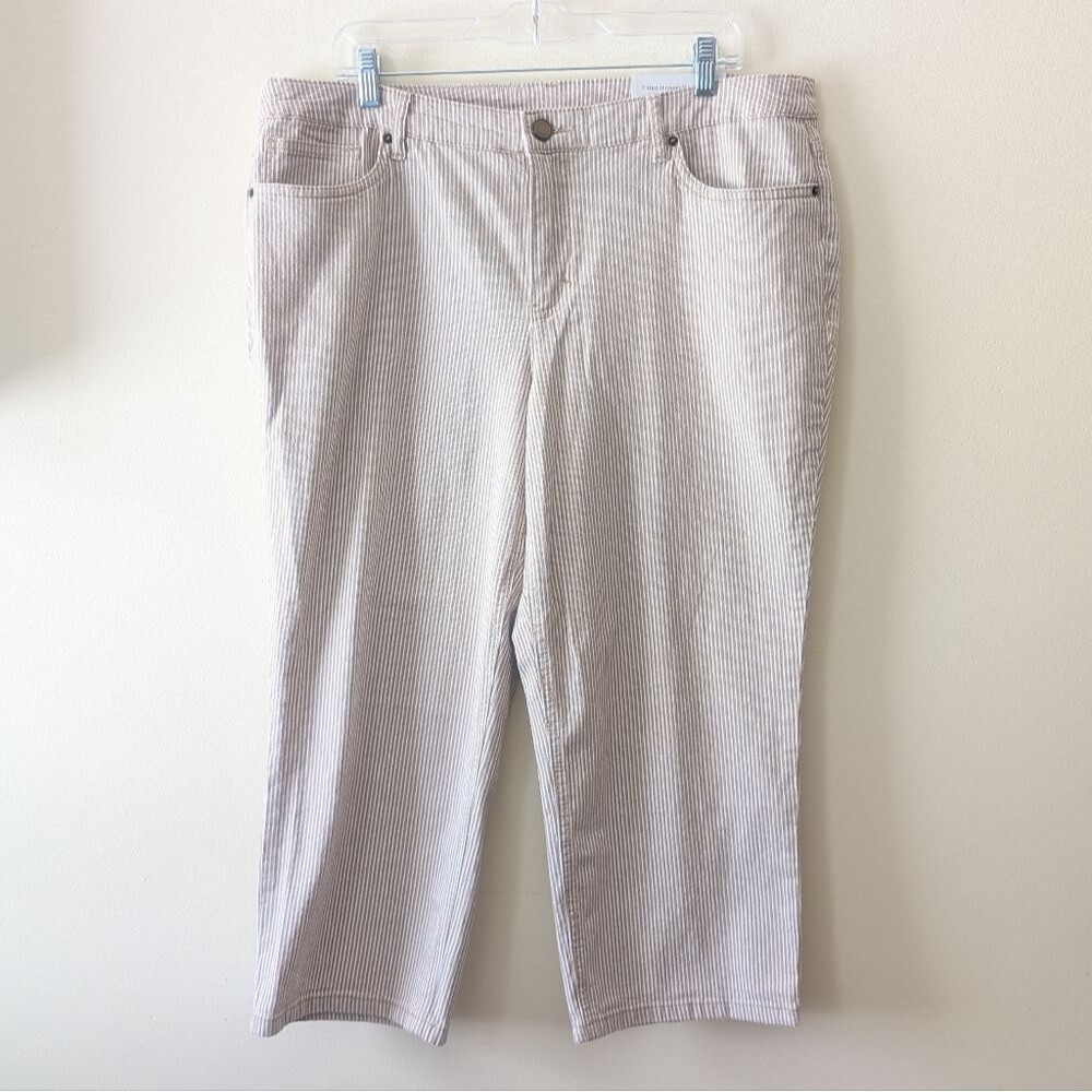Christopher & Banks The Perfect Jean Shaped Fit Mid Rise Crop Jeans Size 16